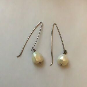 Fresh water Pearl Drop dangle Earrings with silver hook